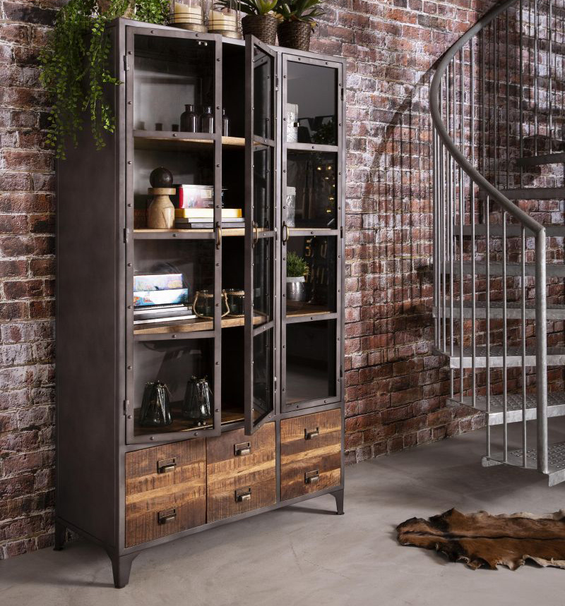 boekenkast met een bijzonder design 