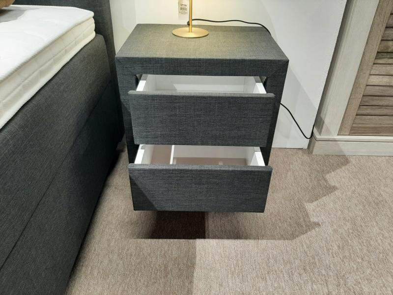 Nachtkastje Schiedam