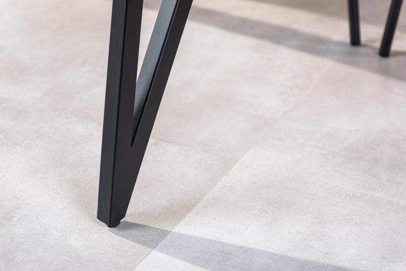 Eettafel Mira Zwart Groot