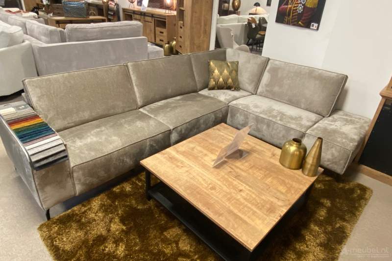 Nieuwegein Hocker Klein