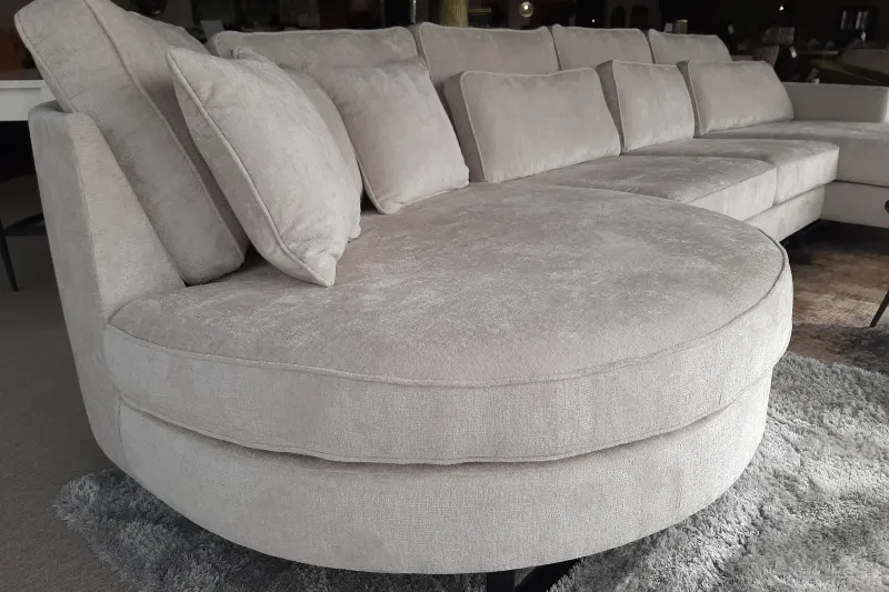 Loungebank Rond Amstelveen 402cm – foto 3 – A-meubel