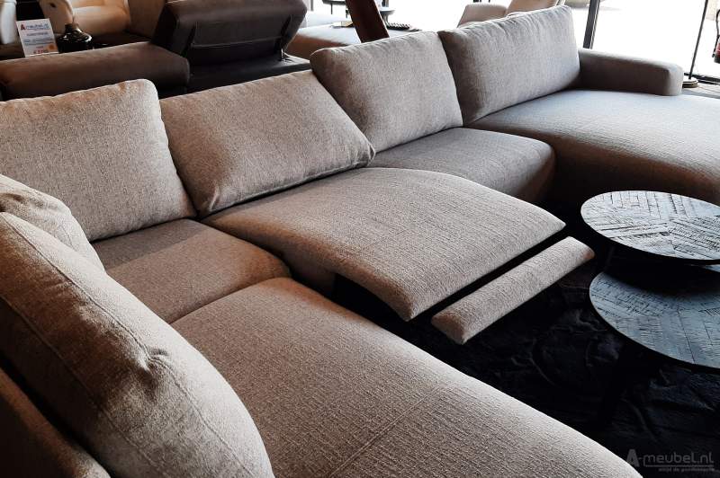 Helmond 2 Zits + Hoek Rond + 2 Zits + Longchair Klein