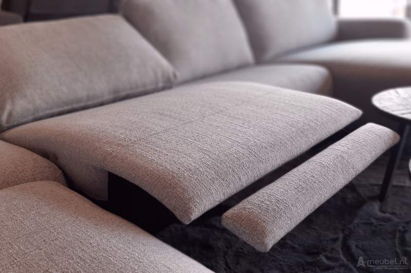 Helmond 2 Zits + Hoek Rond + 2 Zits + Longchair Klein