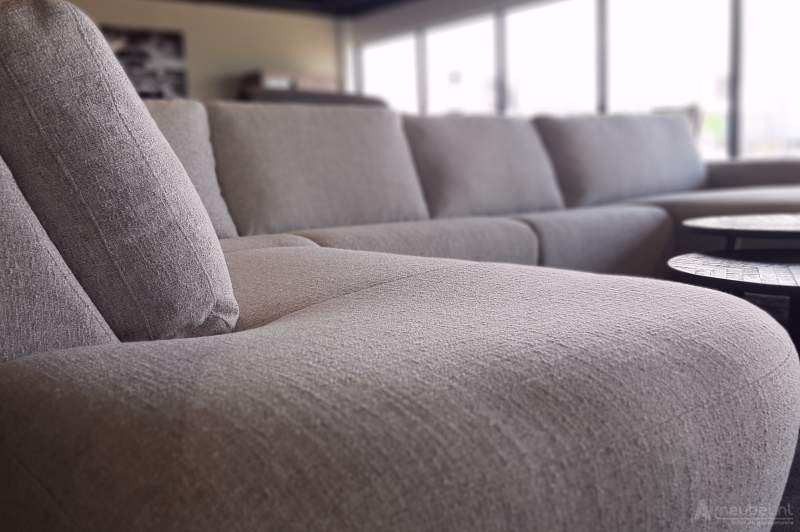 Helmond 2 Zits + Hoek Rond + 2 Zits + Longchair Klein