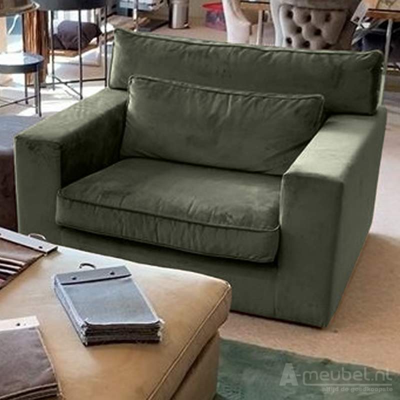 Oudenbosch Loveseat