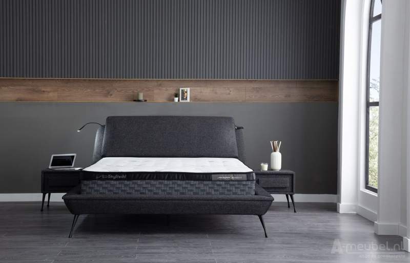 Nachtkastje Nieuwkoop