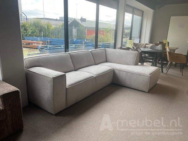 OUTLET LEEUWARDEN! - Loungebank Leeuwarden