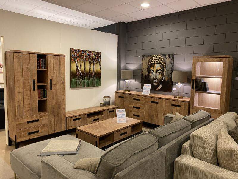 Dressoir Groot Uithoorn