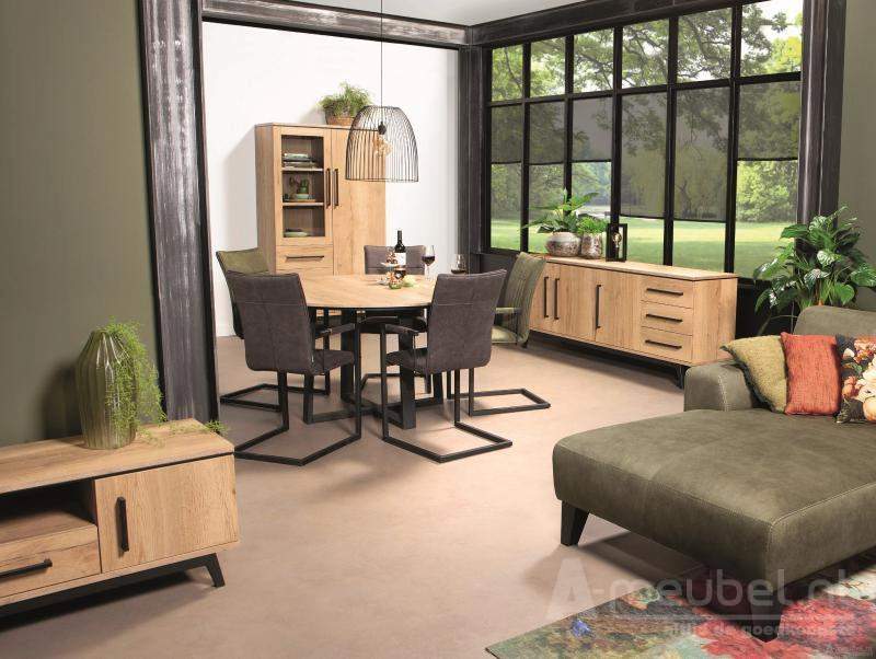 Dressoir Groot Middenmeer 