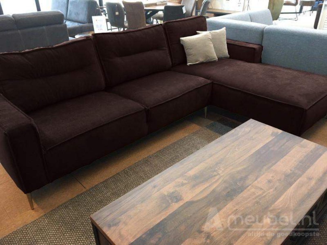 Capelle Longchair Bruin – A-meubel