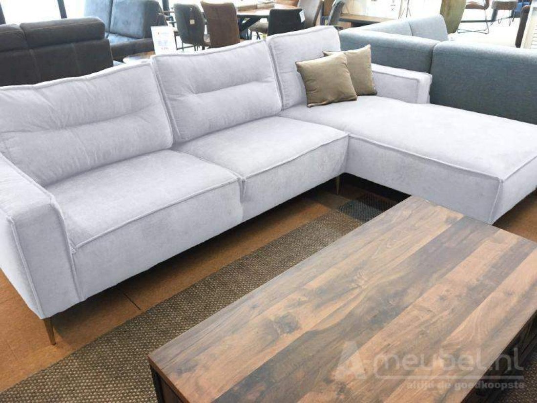 Capelle Longchair Wit – A-meubel