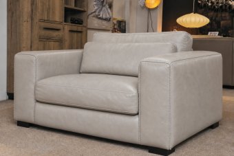 Almere Loveseat in leer – materiaalimpressie