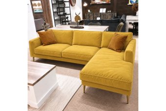 Alverna 2 Zits + Longchair in geel – kleurimpressie