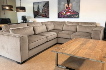 Amsterdam 2 + Hoek + 2 zits in taupe – kleurimpressie
