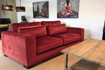 Amsterdam 2 zits in rood – kleurimpressie