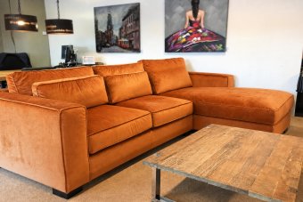 Amsterdam Longchair in oranje – kleurimpressie