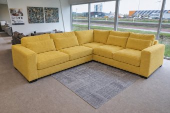 Arnhem 2 + Hoek + 2 Zits in geel – kleurimpressie