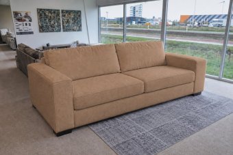 Arnhem 2 Zits in cognac – kleurimpressie