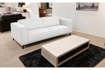 Bankstel Wolvega in wit – kleurimpressie