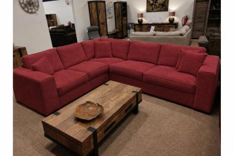 Berlicum 2.5 + Haakse Hoek + 2.5 zits in rood – kleurimpressie