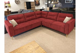 Capelle 2.5 + Haakse Hoek + 2.5-Zits in rood – kleurimpressie