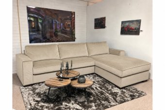 Frederiksoord 2 Zits + Longchair in beige – kleurimpressie