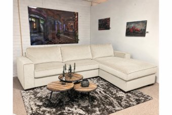 Frederiksoord 2 Zits + Longchair in creme – kleurimpressie