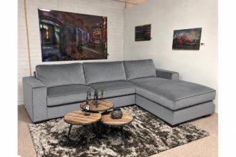 Frederiksoord 2 Zits + Longchair in grijs – kleurimpressie