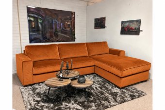 Frederiksoord 2 Zits + Longchair in oranje – kleurimpressie