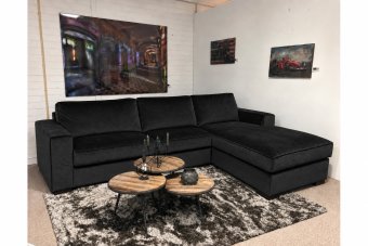 Frederiksoord 2 Zits + Longchair in zwart – kleurimpressie