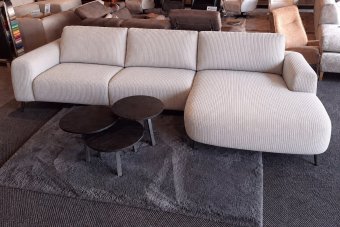 Helmond 2 Zits + Longchair Klein in ribstof – materiaalimpressie