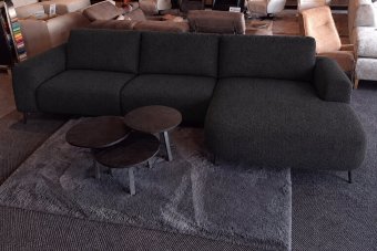 Helmond 2 Zits + Longchair Klein in zwart – kleurimpressie