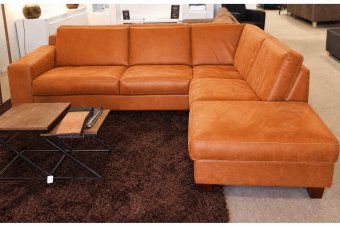 Hoekbank Maassluis in oranje – kleurimpressie