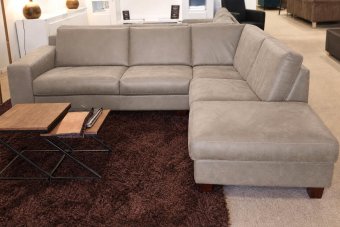 Hoekbank Maassluis in taupe – kleurimpressie