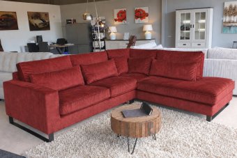 Hoekbank Naarden in rood – kleurimpressie