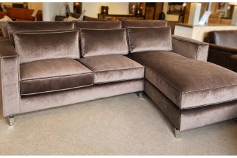 Indijk Longchair in velvetstof – materiaalimpressie