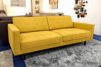 Julianadorp Bankstel in geel – kleurimpressie