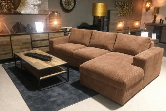 Leiden Longchair in cognac – kleurimpressie
