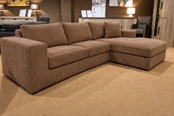 Loenen 2 zits + Longchair in bruin – kleurimpressie