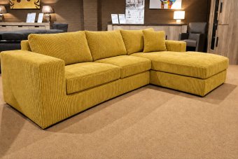 Loenen 2 zits + Longchair in geel – kleurimpressie