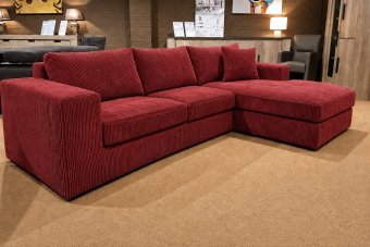 Loenen 2 zits + Longchair in rood – kleurimpressie