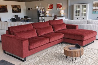 Naarden 2 Zits + Longchair in rood – kleurimpressie
