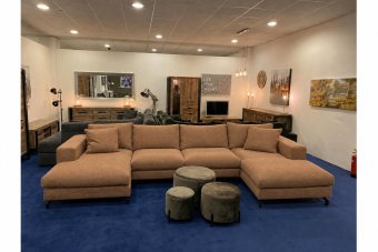 Stroe Longchair + 2.5 Zits + Longchair in cognac – kleurimpressie