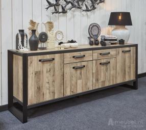 Uithuizen Dressoir Groot 241cm