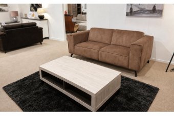 Wolvega 2 Zits Bank in bruin – kleurimpressie