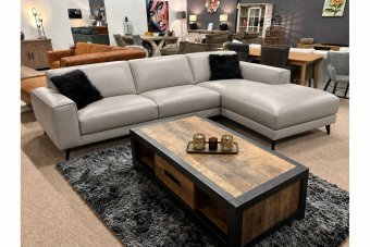 Zwolle 2 Zits + Longchair in leer – materiaalimpressie