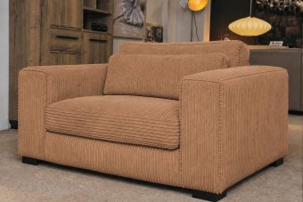 Almere Loveseat in cognac – kleurimpressie